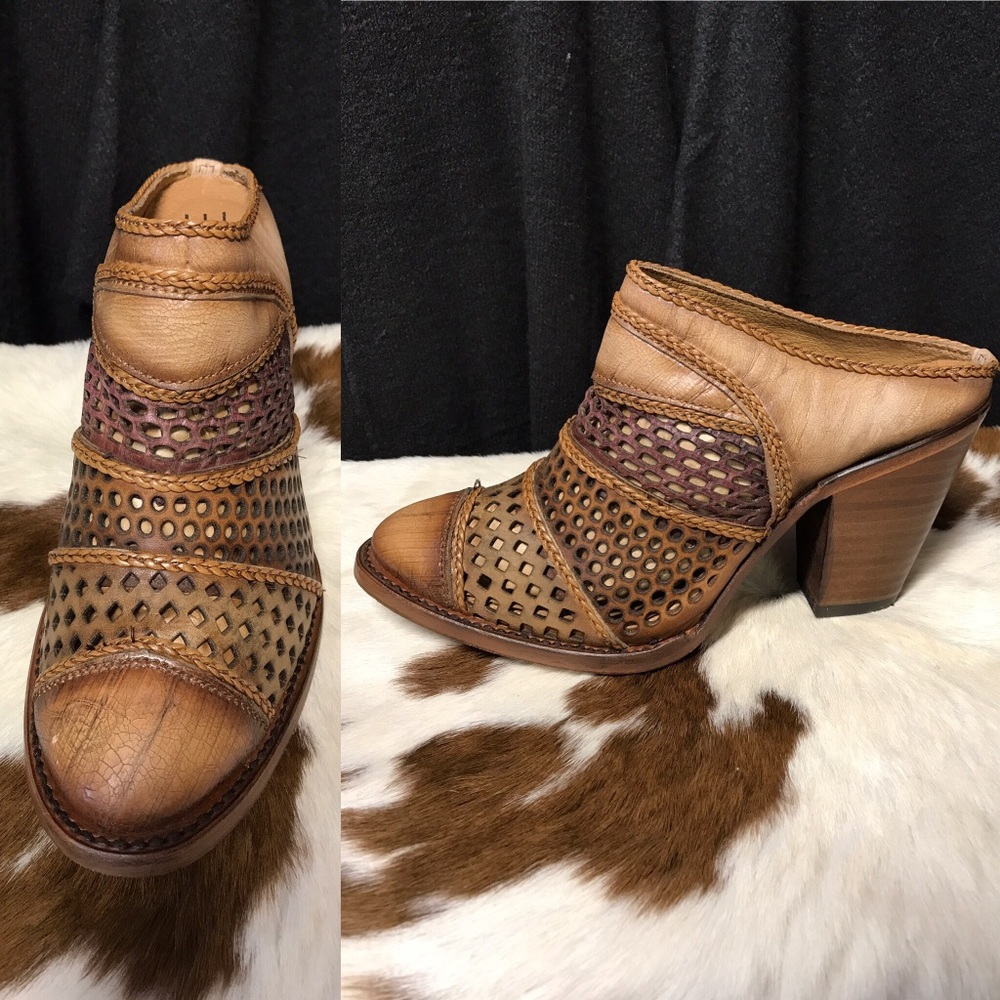 5🌟Rated!! Corral Cool Brown Leather Mules